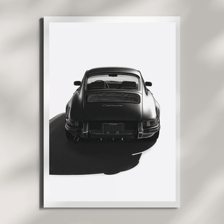 Porsche 911 G-Modell Heckansicht Kunstdruck – Minimalist Design Poster mit Schwarz-Weiß-Darstellung.