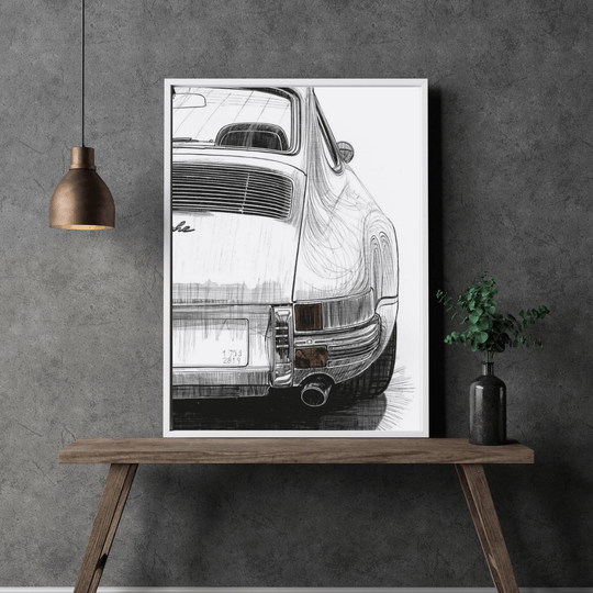 Porsche 911 G-Modell Kunstdruck im minimalistischen Raum mit tiefen Kontrasten und detailreicher Darstellung.