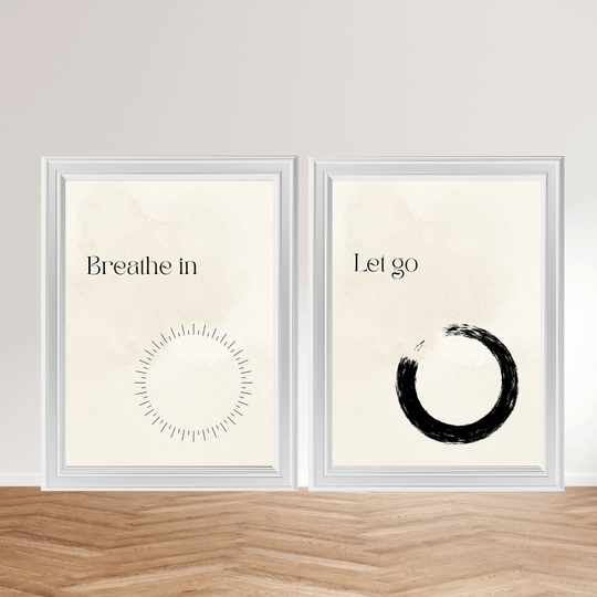 Personalisierbares Poster Set (2er) – Minimal Art Kunstdrucke mit Wunschtext, inspirierende Wortkunst für Zuhause.