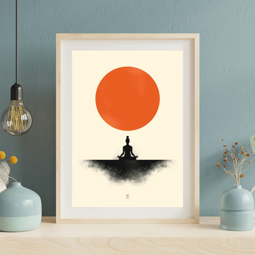 Minimalistischer Zen Art Print (A4) - Inner Peace zeigt eine meditierende Silhouette unter einer roten Sonne.