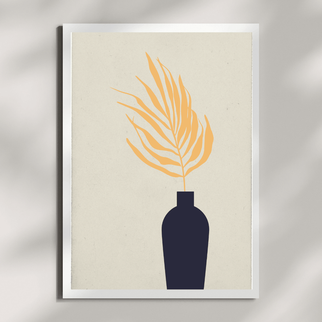 Minimalistisches Boho Poster mit Vase und Pflanzenmotiv in Beige und Schwarz, Teil eines 3er Sets A4.