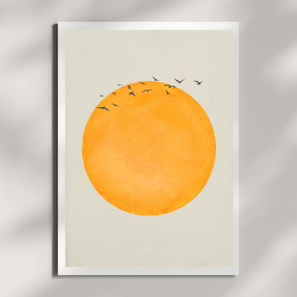 Minimal Art Poster mit orangefarbener Sonne und Vögeln im Flug – hochwertige Kunstdrucke für jeden Raum