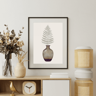 Boho Farn in Vase Poster A4 – Botanisches Natur Wandbild Beige Grün in einem modernen Raum.
