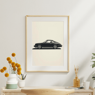 Porsche 911 G-Modell Silhouette in minimalistischer Kunstdruck-Umgebung auf A4-Format.